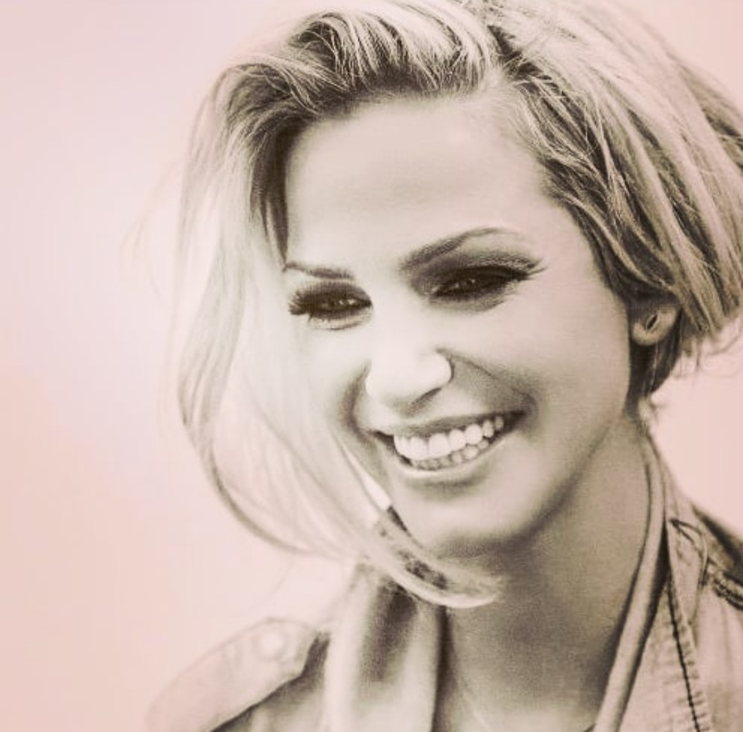 Girls Aloud star Sarah Harding dies aged 39