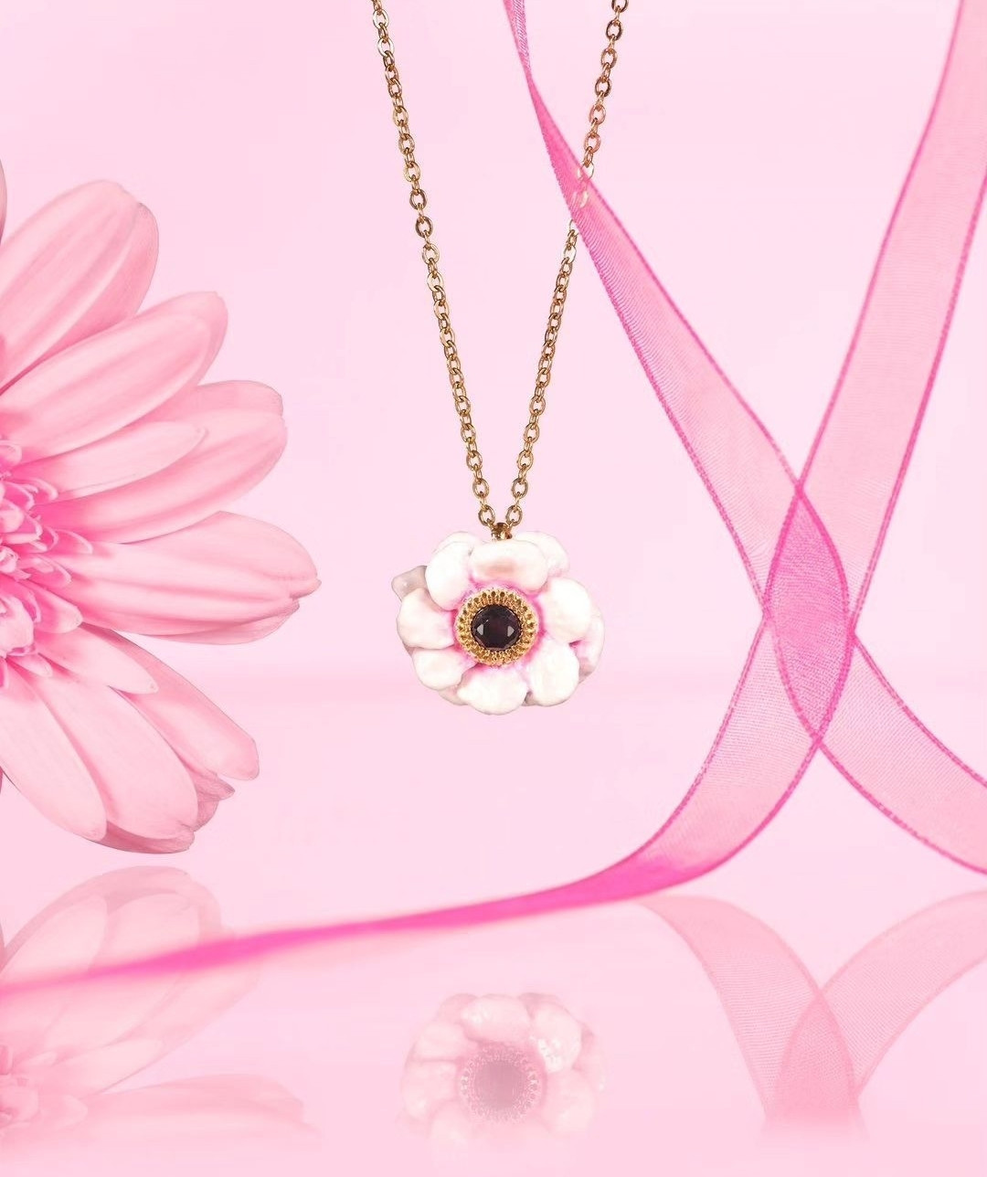 Les Nereides Paris goes Pink